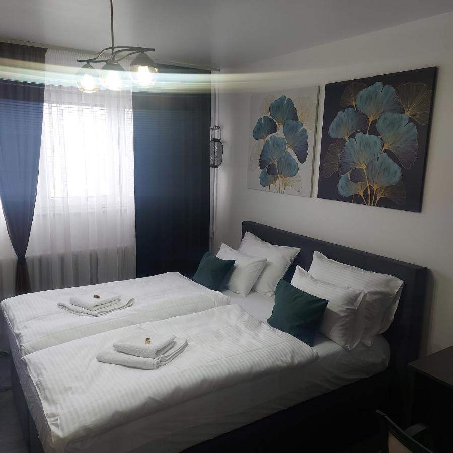 Apartman Pozoriste Penthaus Баня Лука Екстериор снимка