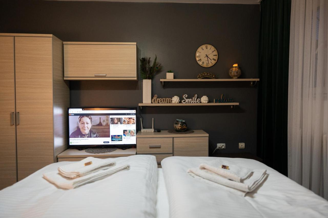 Apartman Pozoriste Penthaus Баня Лука Екстериор снимка