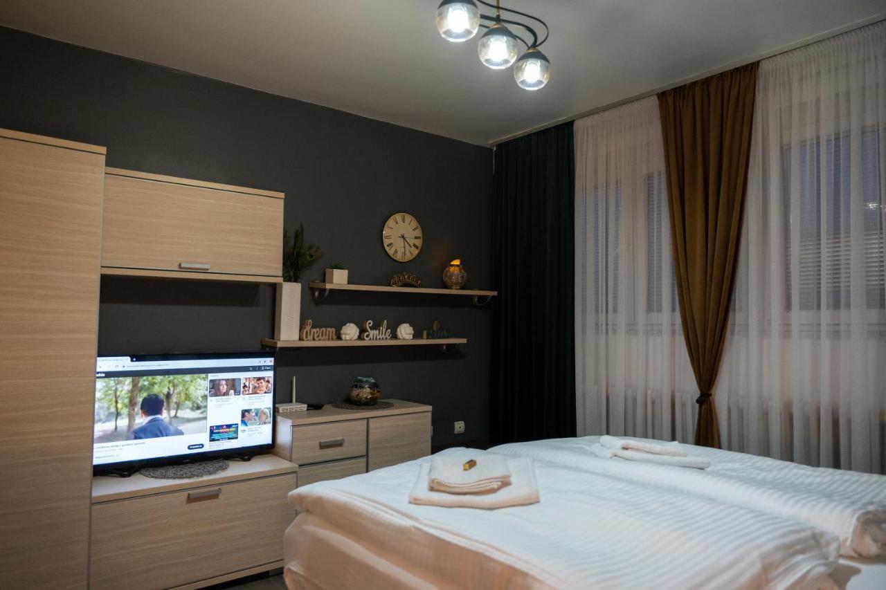Apartman Pozoriste Penthaus Баня Лука Екстериор снимка